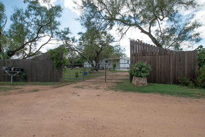 105 Conroe Ct — photo 4