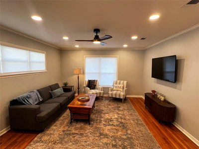 123 W Cedar St — photo 3