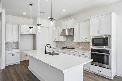 8712 Peristyle Dr — photo 5