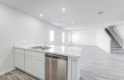 200 Enclave Manor Dr — photo 2