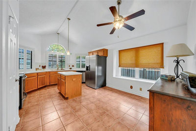 1133 Lago Vista St — photo 5