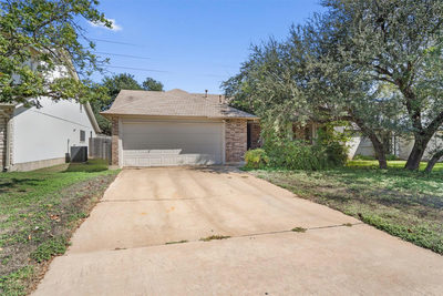 6700 Luckenbach Ln — photo 2