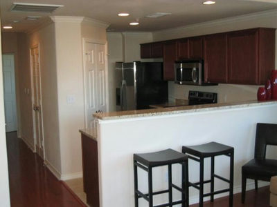 305 E 31st St #5 — photo 4