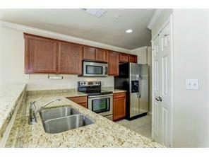 305 E 31st St #5 — photo 3
