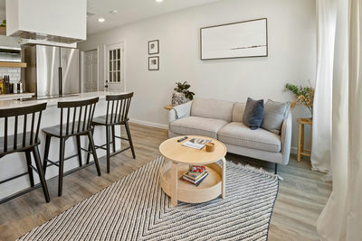 1613 N Cesar Chavez Blvd — photo 4