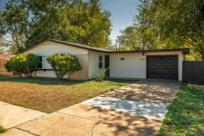 203 Cooper Dr — photo 2
