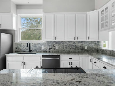 2703 De Soto Dr — photo 4