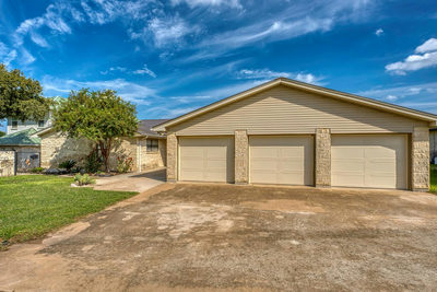 209 Senisa Dr — photo 3