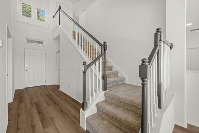 1084 Zeus Cir — photo 3