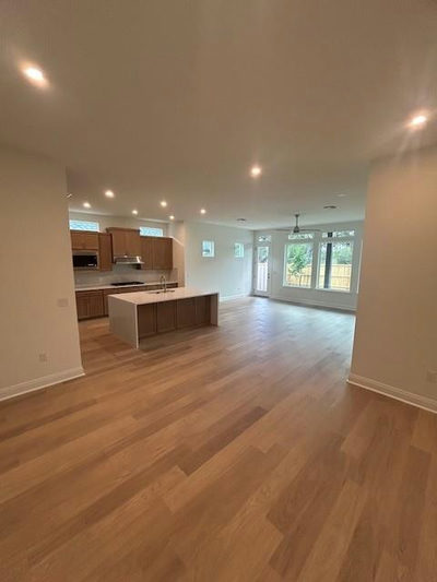 185 Comfort Dr — photo 3