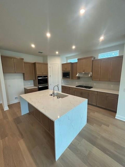 185 Comfort Dr — photo 4