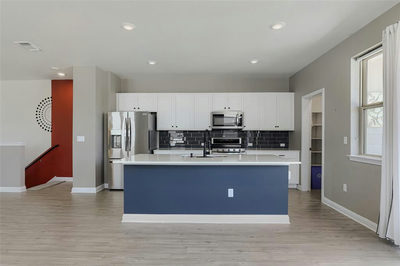 8306 Mandela Bnd — photo 3