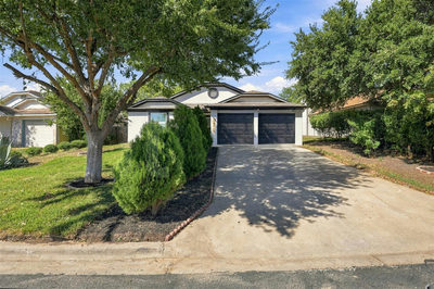 12106 Carnforth Dr — photo 2