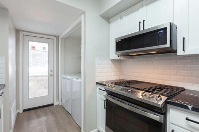 3407 Grooms St — photo 2