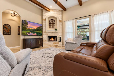 27 Whispering Valley Dr — photo 3