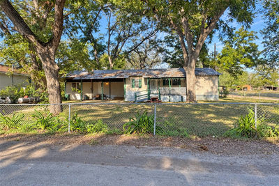 507 Crockett St — photo 2