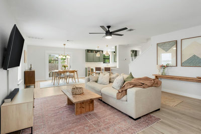 2020 Perkins Pl — photo 2