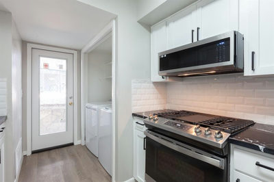3405 Grooms St #3405 — photo 2