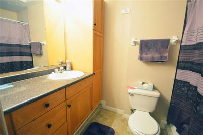 907 E 38th St #B — photo 4