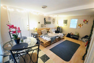907 E 38th St #B — photo 5