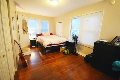 907 E 38th St #B — photo 2