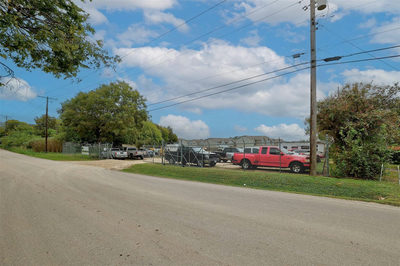 2405 Gardenia Dr — photo 4