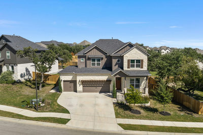 202 Blue Jasmine Trl — photo 2