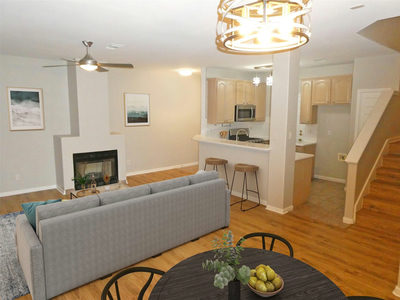 2100 PIPERS FIELD Dr #20 — photo 4
