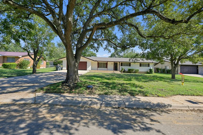 1611 Mesquite Ln — photo 3