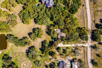 111 N Showhorse Dr — photo 2