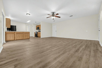 101 Princess Jennifer Dr — photo 3