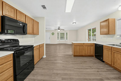 101 Princess Jennifer Dr — photo 4