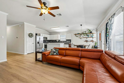 611 Decker Dr — photo 4