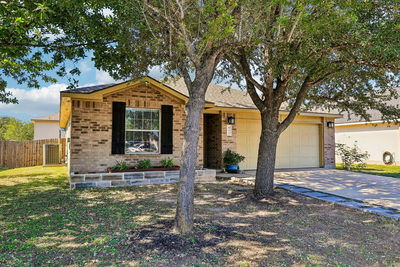 611 Decker Dr — photo 3
