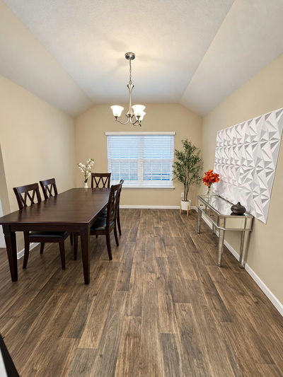 15017 Custis Ln — photo 3
