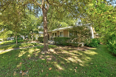 1216 Alegria Rd — photo 3