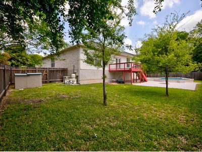 301 Ambrose Dr — photo 4