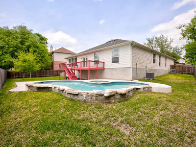 301 Ambrose Dr — photo 5