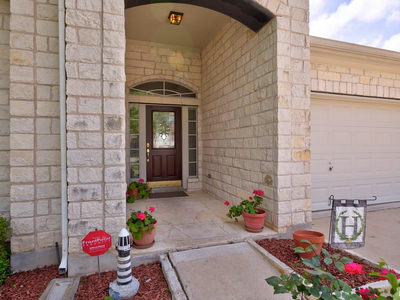 301 Ambrose Dr — photo 3