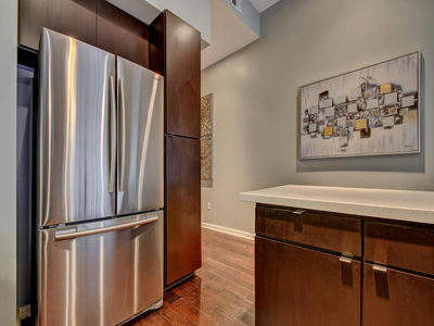 507 Sabine St #509 — photo 4