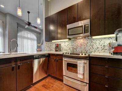 507 Sabine St #509 — photo 3