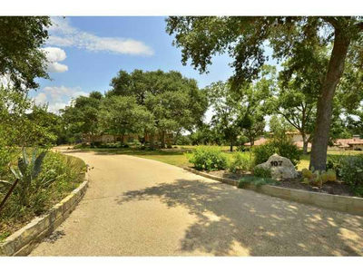 107 Kollmeyer CIR — photo 3