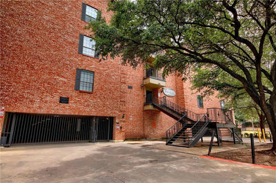 2401 Leon St #309 — photo 2