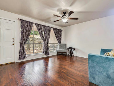6910 Hart Ln #904 — photo 4