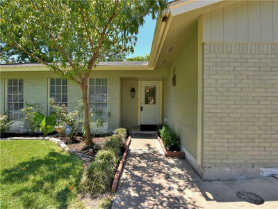 9508 NORTH CREEK Dr — photo 2