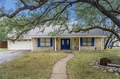 704 Serenada Dr — photo 2