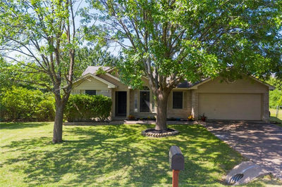 1423 Crete Ln — photo 2