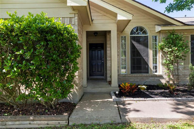 1423 Crete Ln — photo 5