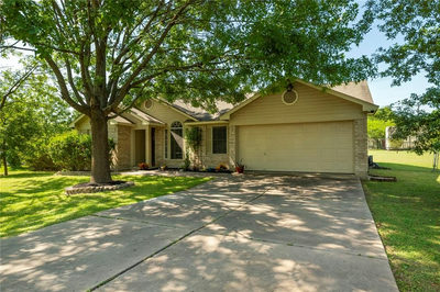 1423 Crete Ln — photo 3
