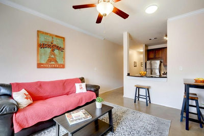 910 W 25th St #409 — photo 3